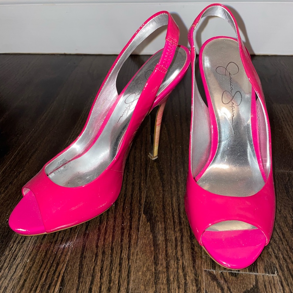 Jessica Simpson heel